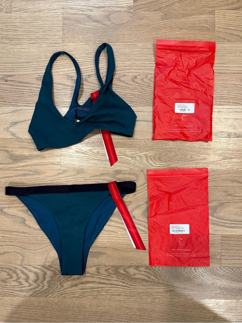 Left on Friday 
far out top / salty bottom
Sold as a set!
NO OFFERS - BRAND NEW